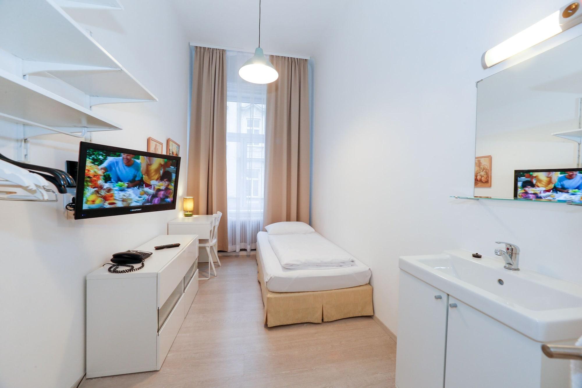 Timeout City Hotel, 5 Min To City Center, Self Check In Wiedeń Zewnętrze zdjęcie