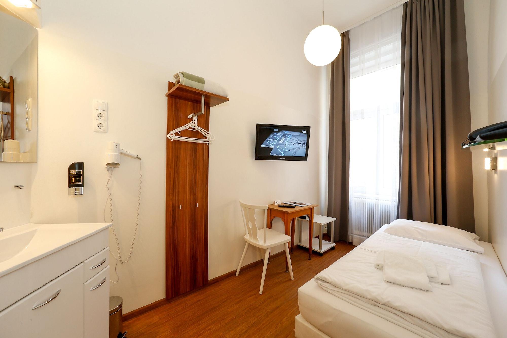 Timeout City Hotel, 5 Min To City Center, Self Check In Wiedeń Zewnętrze zdjęcie