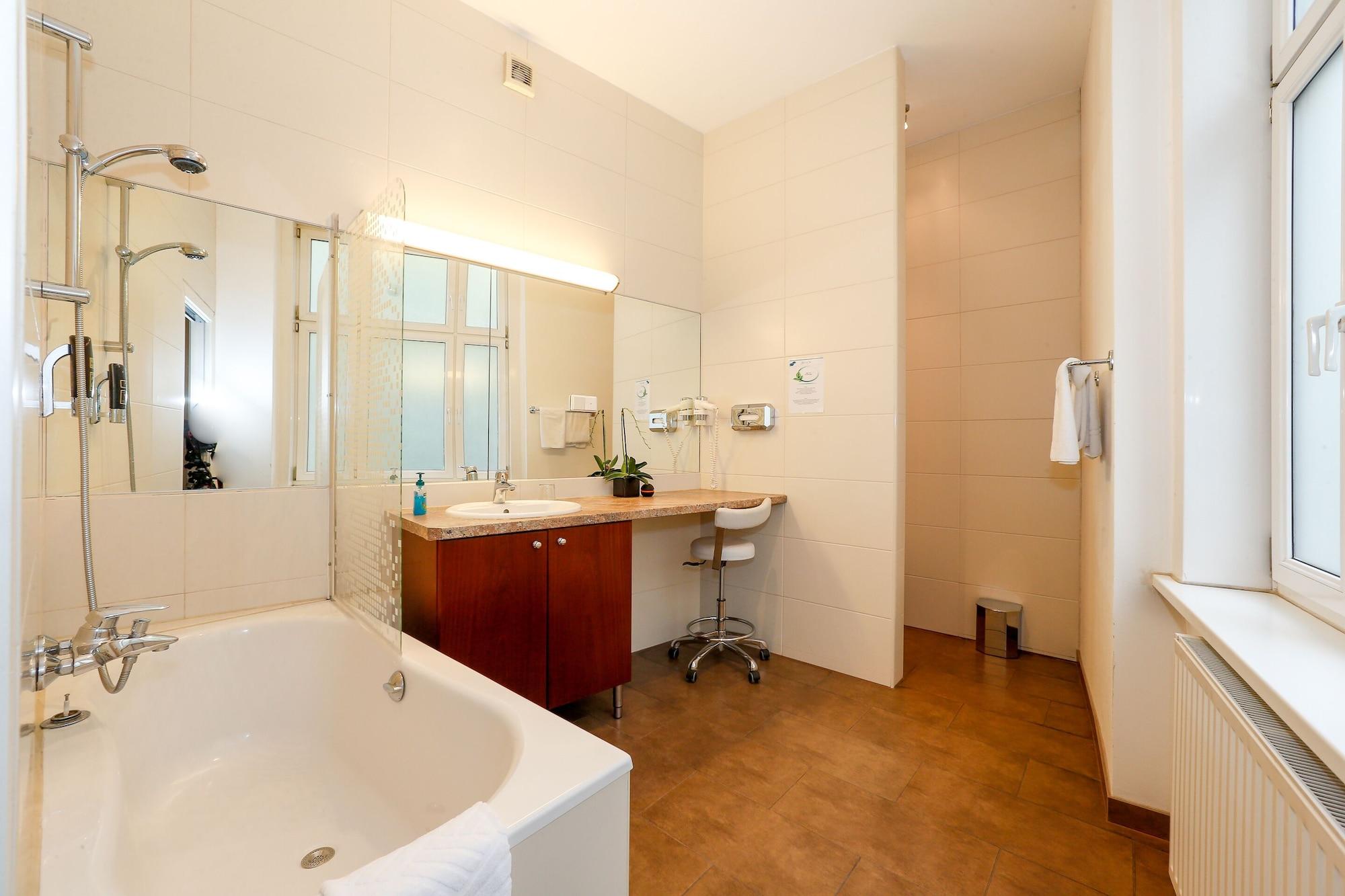 Timeout City Hotel, 5 Min To City Center, Self Check In Wiedeń Zewnętrze zdjęcie