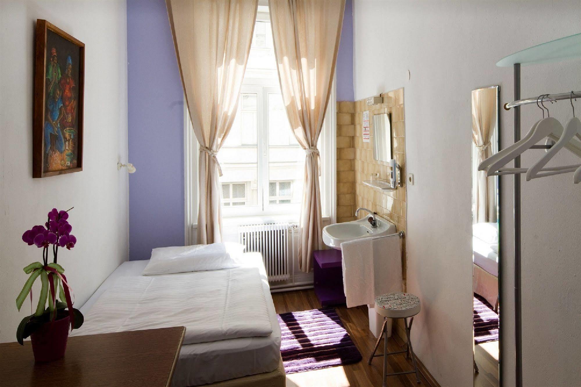 Timeout City Hotel, 5 Min To City Center, Self Check In Wiedeń Zewnętrze zdjęcie